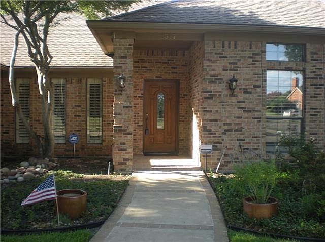 1st image of 3517 Ashington Ln
