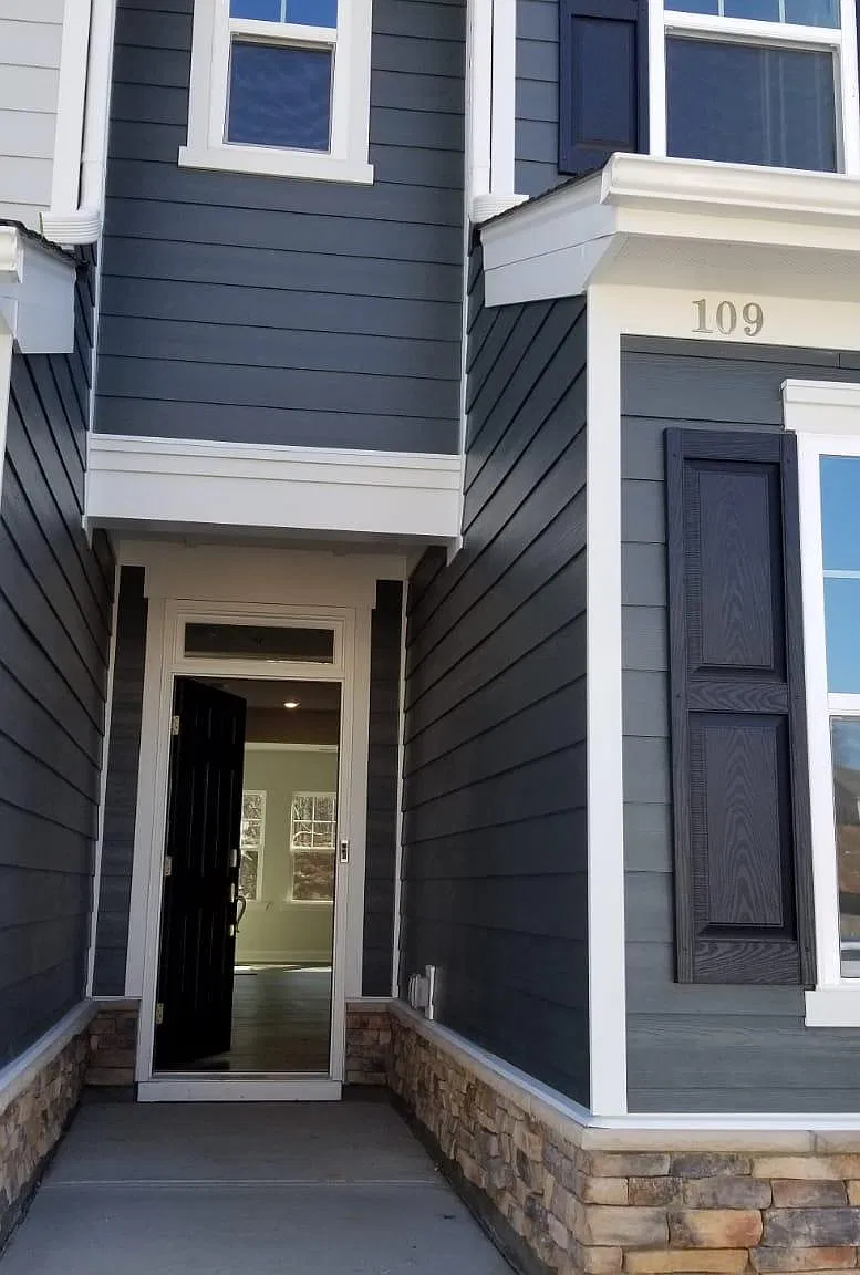 4 bed, 2175 sqft, $2,250 — Photo 2