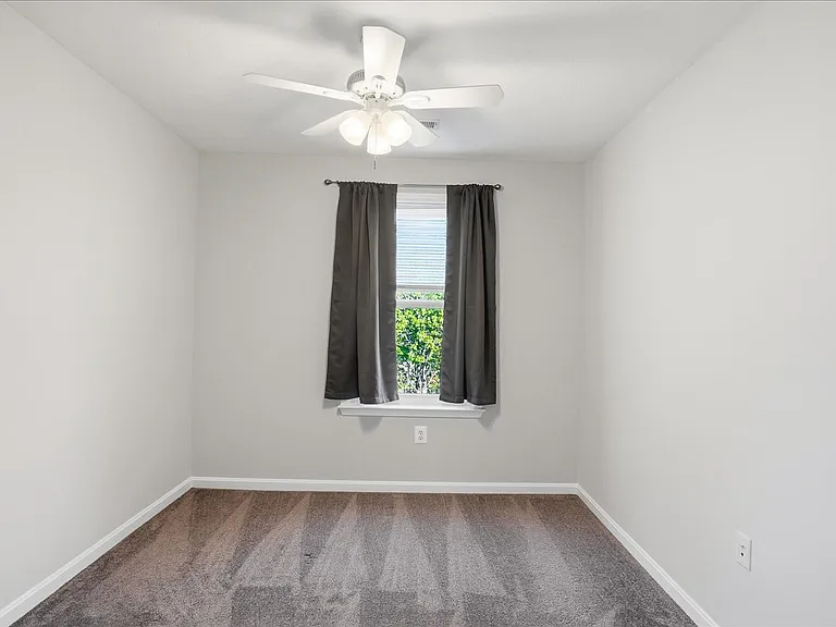 8000 Delores Ct — Photo 16
