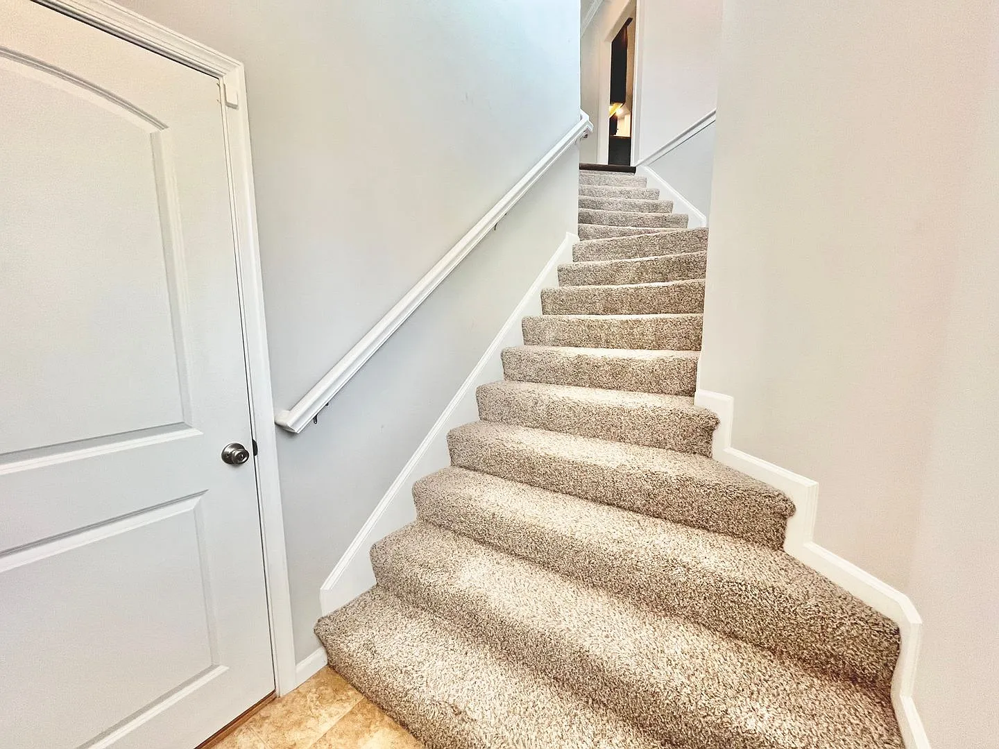 Spacious Home with Resort-Style Amenities — Photo 3