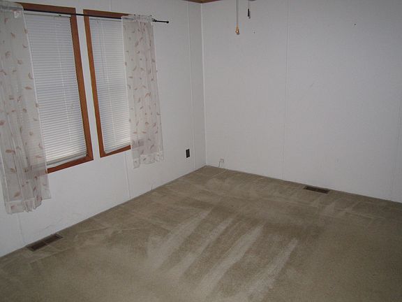 3rd image of 5001 South Ave Lot 15