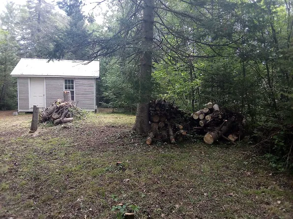 2985 N Black River Rd, Cheboygan, MI 49721