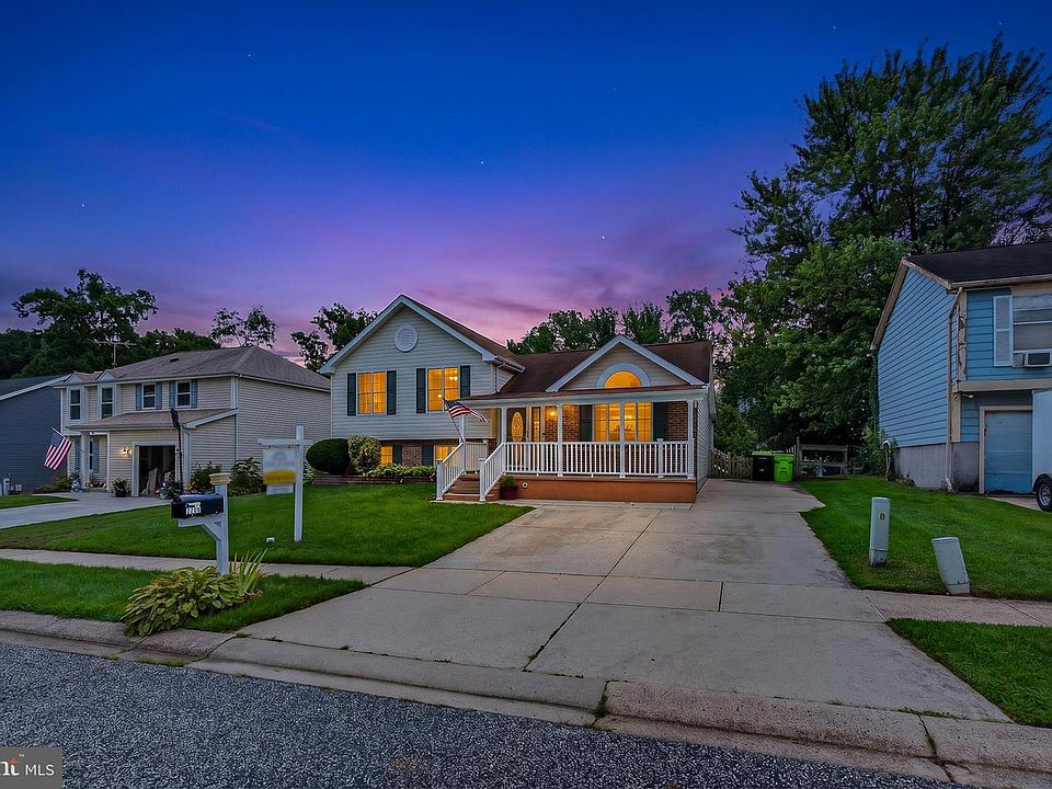 1st image of 2706 Merrick Way