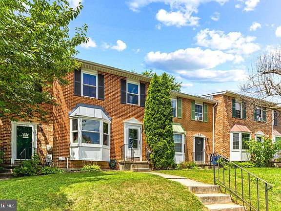 2nd image of 836 Ellicott Dr