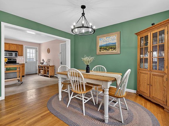 5th image of 209 Dover Point Road