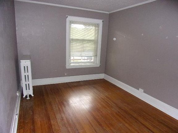 5th image of 646 N Marion St #3