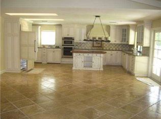 925 Ramblewood Dr, Coral Springs, FL 33071