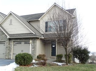 170 Eagle Dr, Ephrata, PA