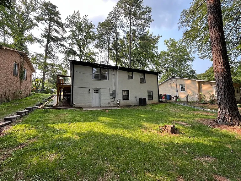 1116 E Geer St #A — Photo 24