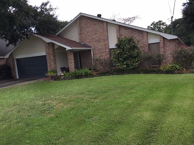 1st image of 3029 Mark Twain St