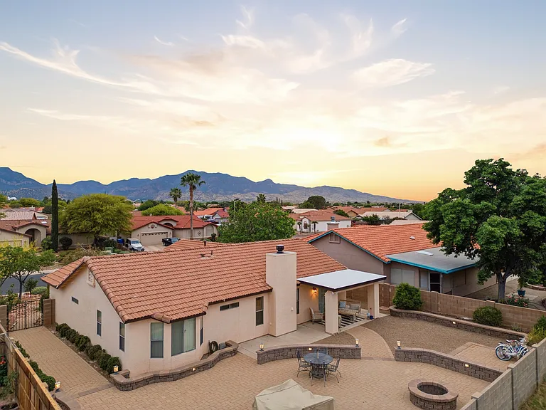 3763 Loma Ventosa — Photo 13