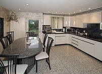 3rd image of 10 Barry Park Ct
