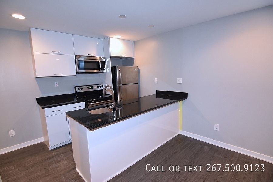 1st image of 1924 Geary St #9