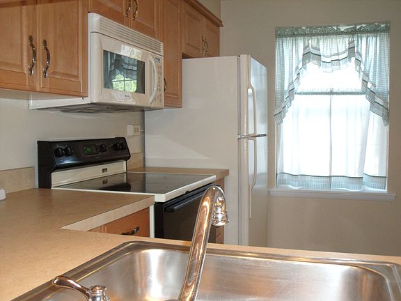 4th image of 907 Lynwood Ct