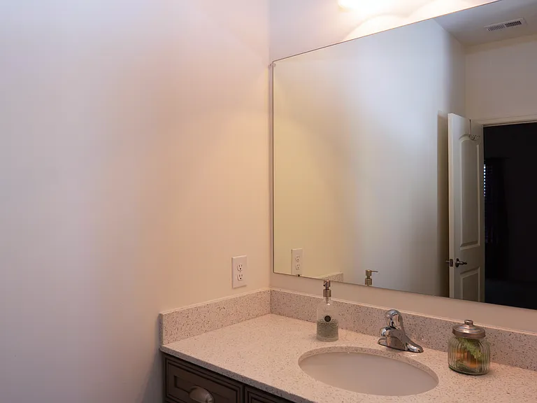 37530 Worcester Dr — Photo 19