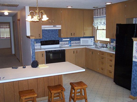 5th image of 611 W Forest Ave