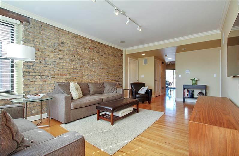 1st image of 6710 N Oliphant Ave APT 02