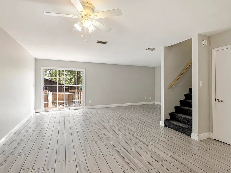 2387 Gregory Dr #-- — Photo 10