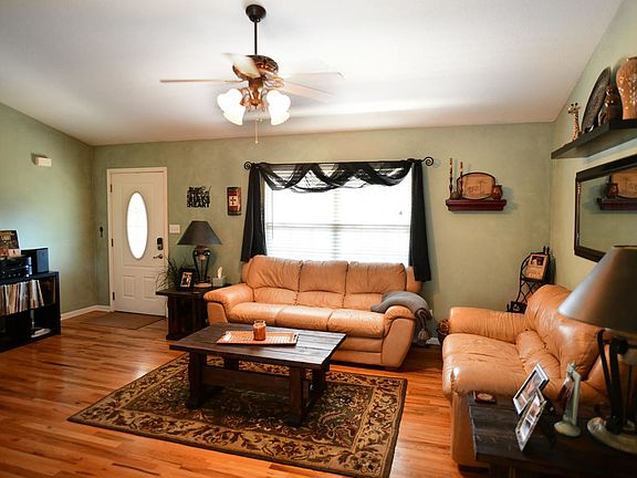 4th image of 2517 Willow Bend Dr
