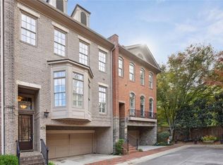 18 Candler Grove Dr, Decatur, GA 30030