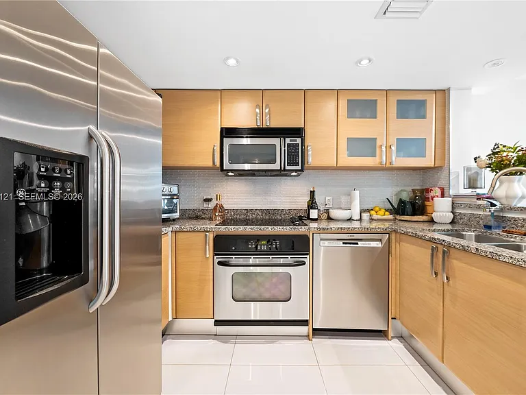 2101 Brickell Ave #1909 — Photo 9