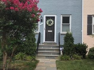 1213 Colonial Ave, Alexandria, VA 22314