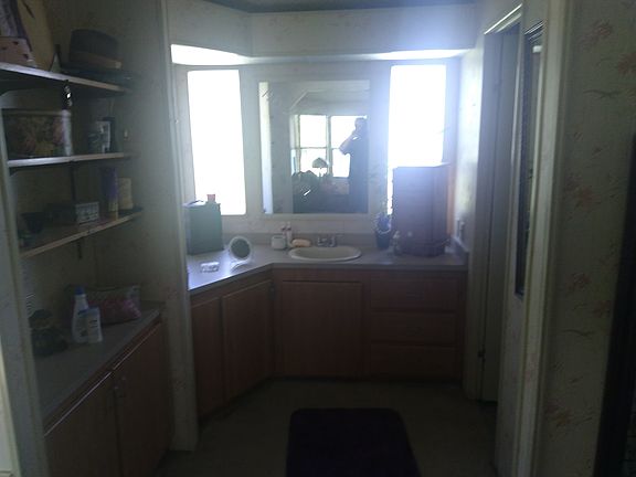 4th image of 34 Glen Falls Dr