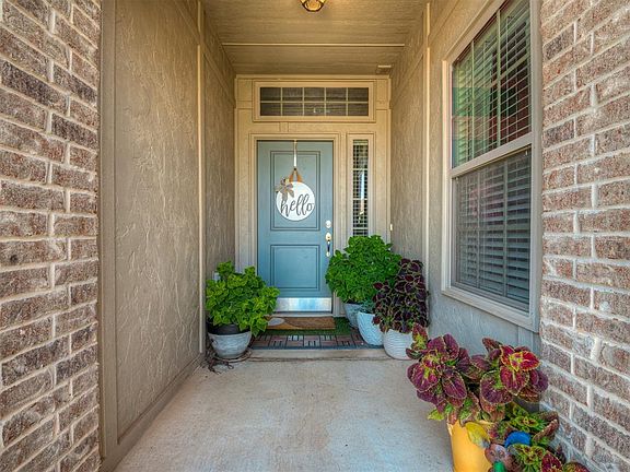 4th image of 3912 Painted Bird Ln