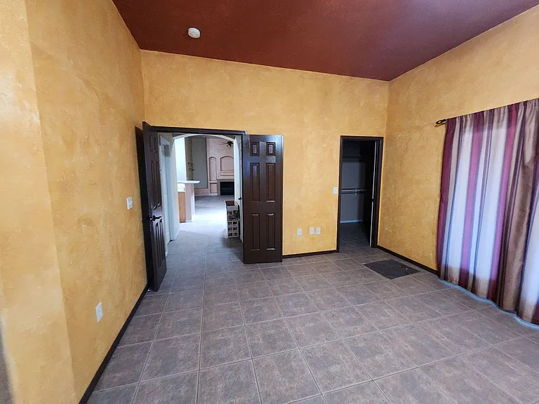 1050 W Rochin Rd — Photo 34