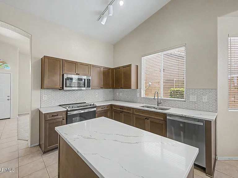 4545 E Rowel Rd — Photo 3