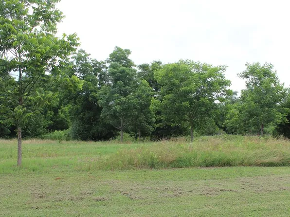 216 Wentworth Ln, Albany, GA 31721