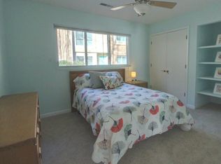 201 Howell St APT 400B, Chapel Hill, NC 27514