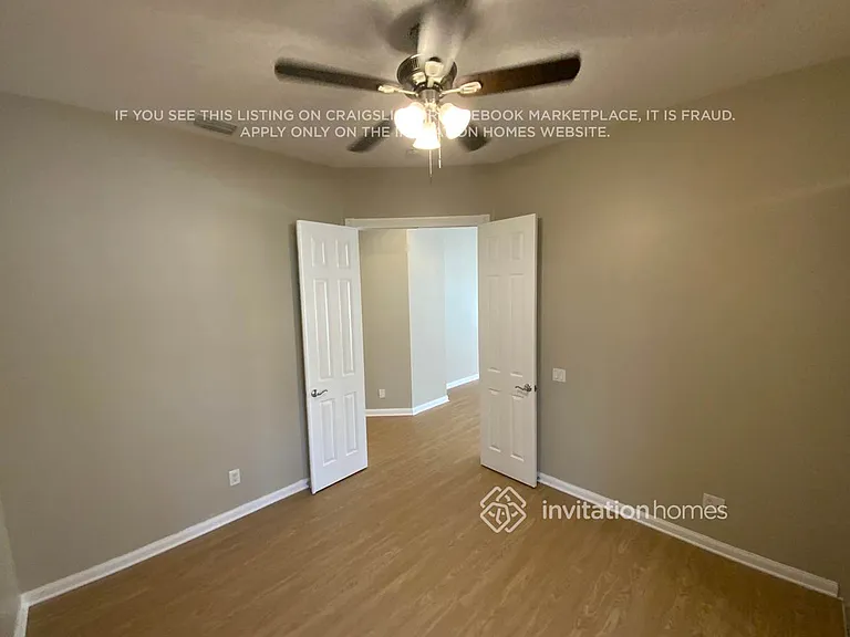 4776 Temple Dr — Photo 8