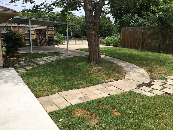 4th image of 912 Haggard St