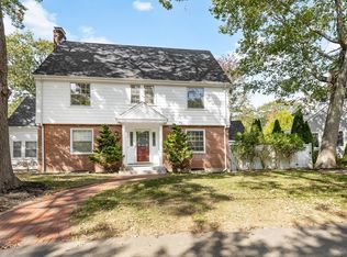 35 Kingston Rd, Newton, MA 02461