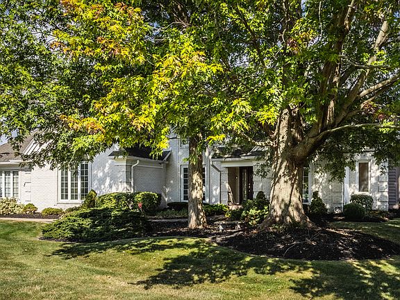 3rd image of 11074 Woods Bay Ln