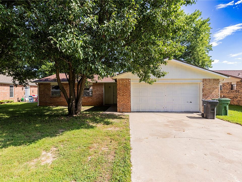 1st image of 1309 Forest Dr