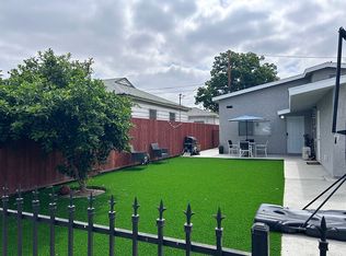 11808 Peach St, Lynwood, CA 90262