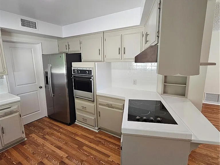 4642 Briggs Ave — Photo 11