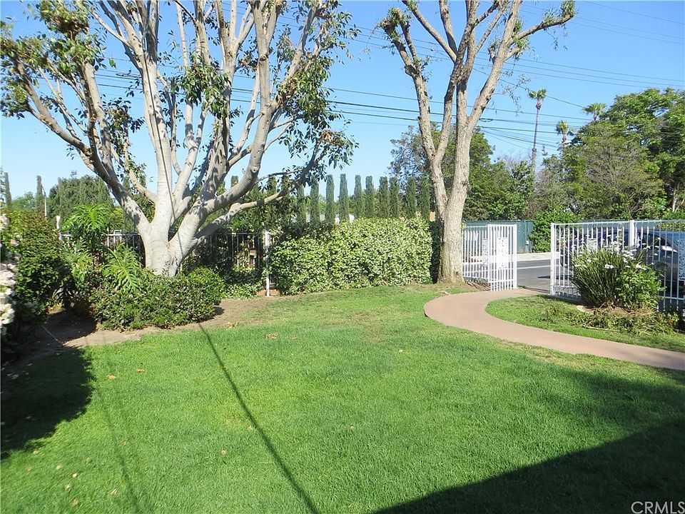 1st image of 4455 N Country Club Ln