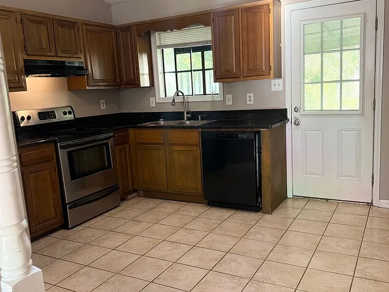 130 Pine Crest Dr #132 — Photo 2