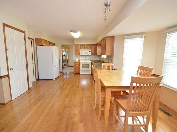 5th image of 4810 Logsdons Meadow Dr