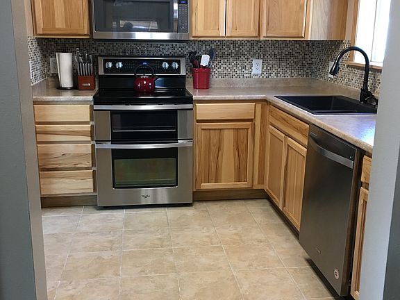 2nd image of 1202 Monterey Ct