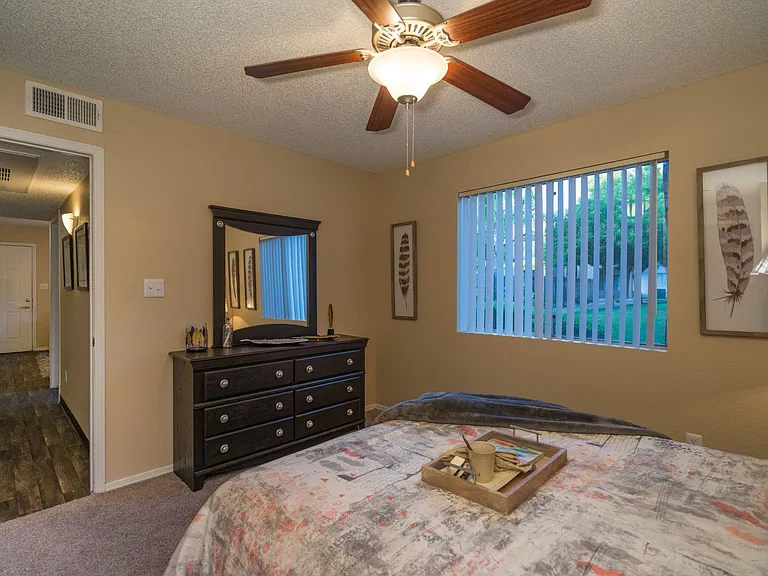 Sterling Point Apartment Homes — Photo 84