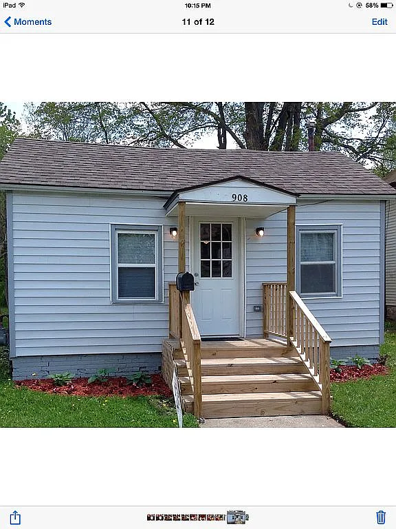 908 N Locust St photo 1