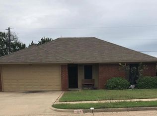 1029 Park Place Blvd, Midlothian, TX 76065