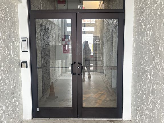 3rd image of 101 W Court St #D