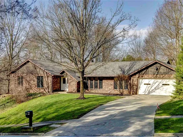 1530 Willoughby Dr, Wooster, OH 44691