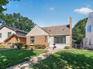 1371 Eleanor Ave, Saint Paul, MN 55116
