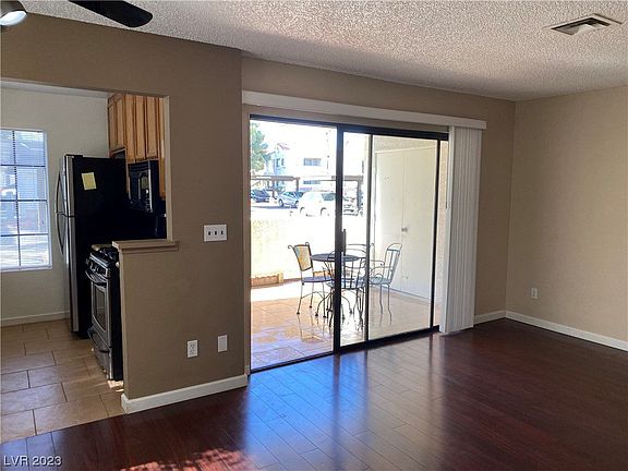5th image of 4860 Nara Vista Way Unit 103